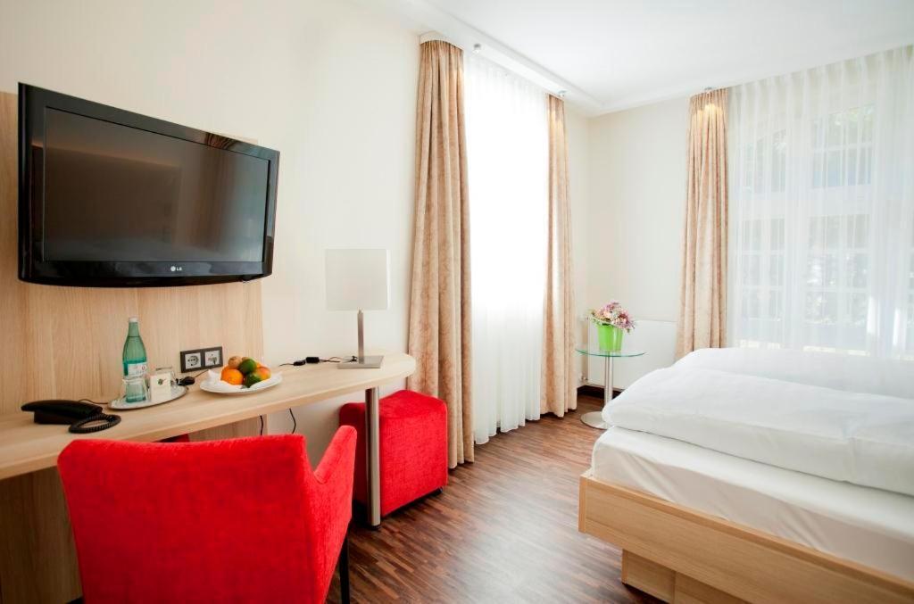 Hotel Jaegerhaus In Esslingen Esslingen am Neckar Værelse billede